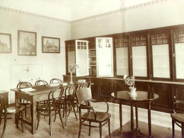 4. Tanári szoba